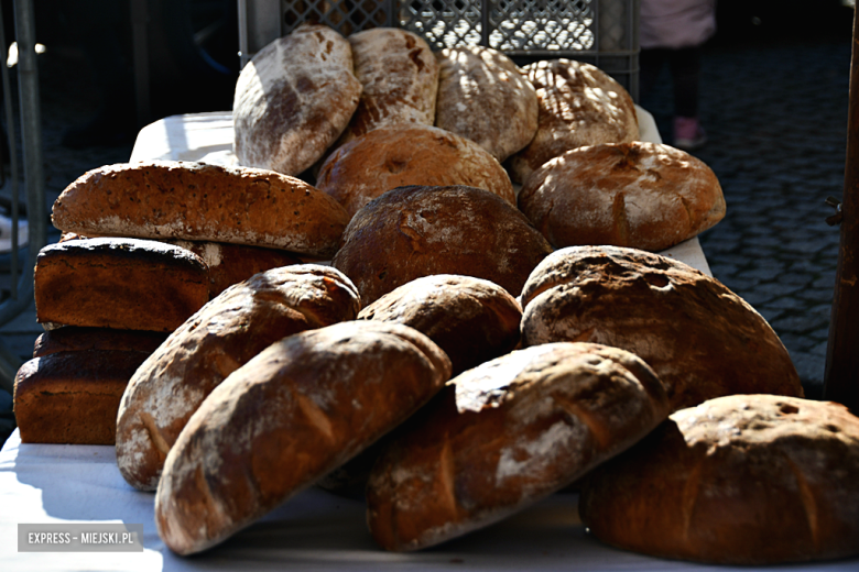 Mikołajkowy Jarmark Bożonarodzeniowy w Ząbkowicach Śląskich