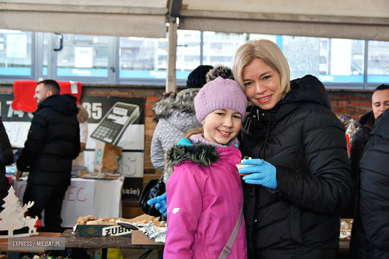 Mikołajkowy Jarmark Bożonarodzeniowy w Ząbkowicach Śląskich