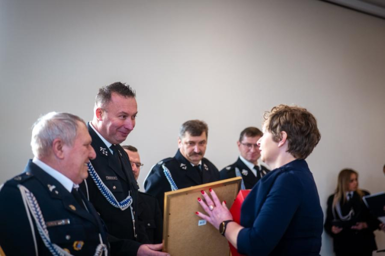 80-lecie Ochotniczych Straży Pożarnych w Gminie Stoszowice oraz przekazanie samochodów dla OSP