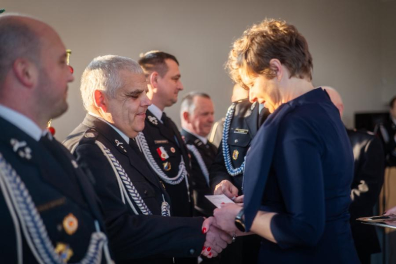 80-lecie Ochotniczych Straży Pożarnych w Gminie Stoszowice oraz przekazanie samochodów dla OSP