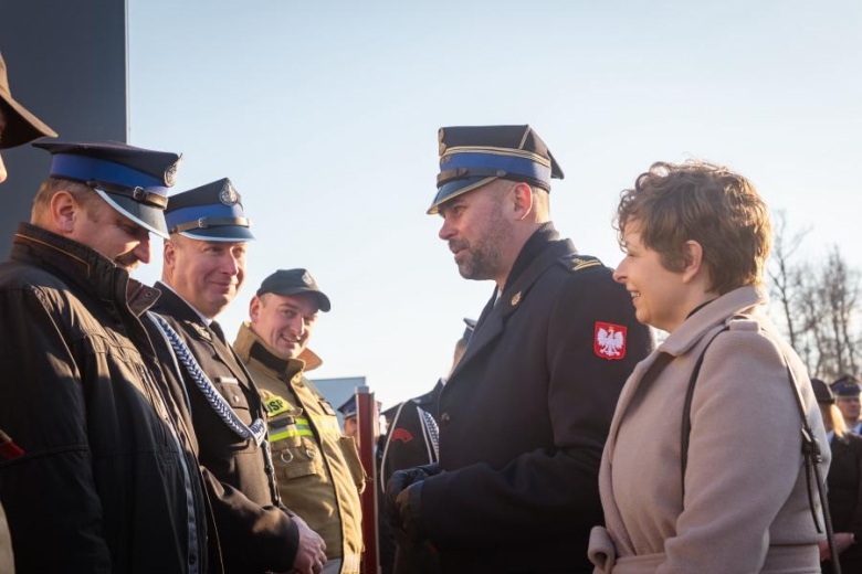 80-lecie Ochotniczych Straży Pożarnych w Gminie Stoszowice oraz przekazanie samochodów dla OSP