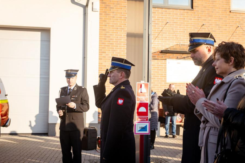 80-lecie Ochotniczych Straży Pożarnych w Gminie Stoszowice oraz przekazanie samochodów dla OSP