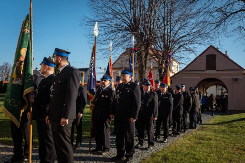 80-lecie Ochotniczych Straży Pożarnych w Gminie Stoszowice oraz przekazanie samochodów dla OSP