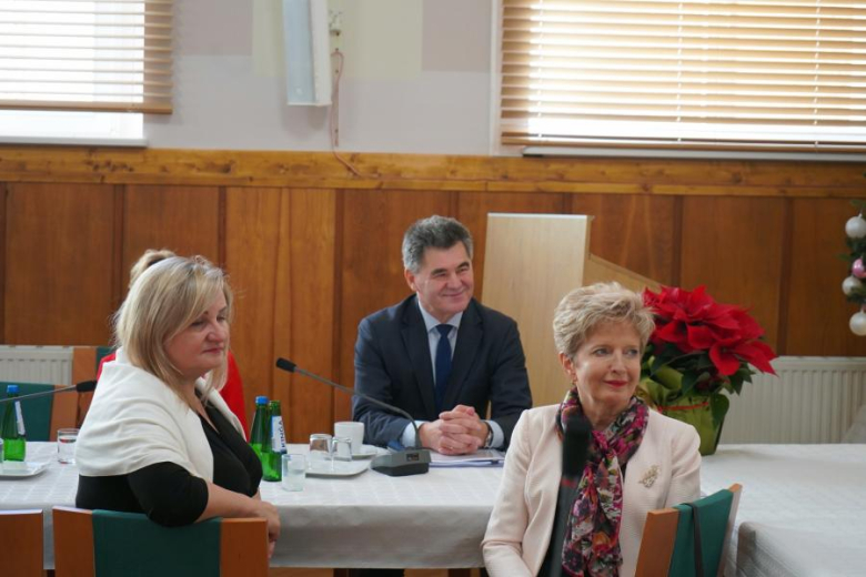 XVIII sesja Rady Powiatu Ząbkowickiego. Uchwalono budżet na 2026 rok