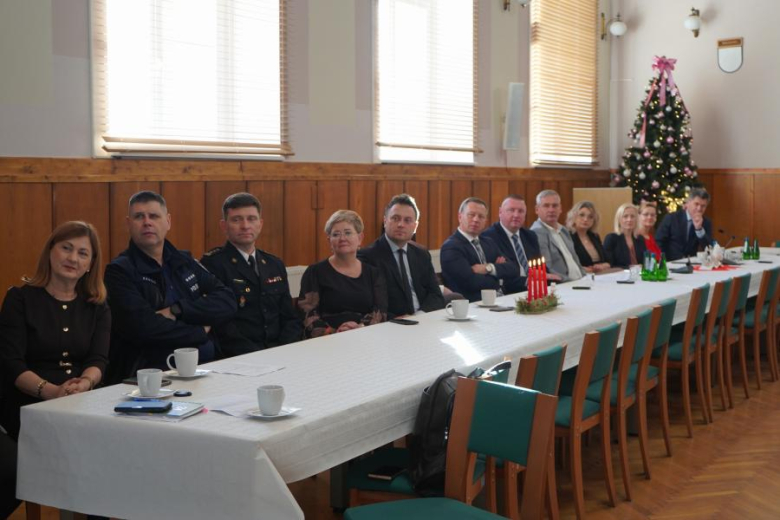 XVIII sesja Rady Powiatu Ząbkowickiego. Uchwalono budżet na 2026 rok