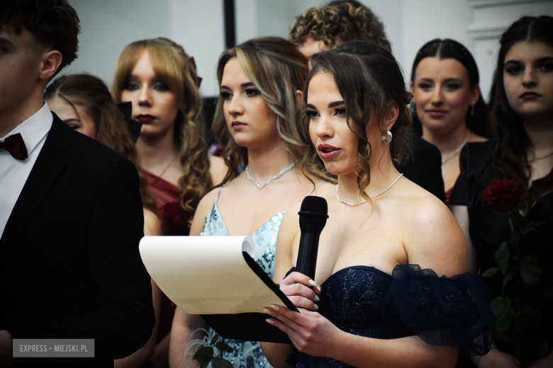 Studniówka w Zespole Szkół Ponadpodstawowych w Ziębicach [foto]