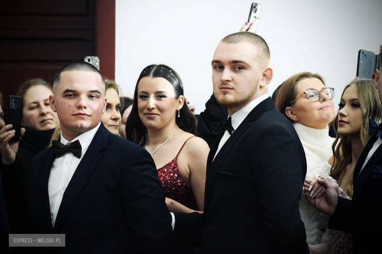 Studniówka w Zespole Szkół Ponadpodstawowych w Ziębicach [foto]