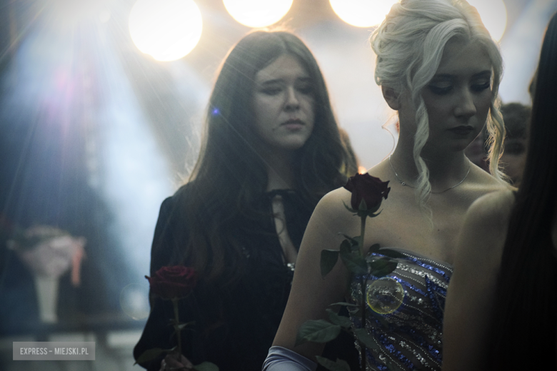 Studniówka w Zespole Szkół Ponadpodstawowych w Ziębicach [foto]