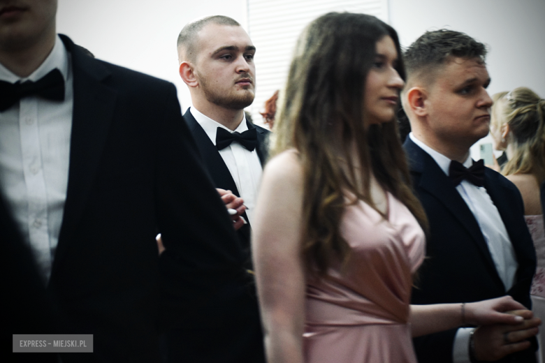 Studniówka w Zespole Szkół Ponadpodstawowych w Ziębicach [foto]