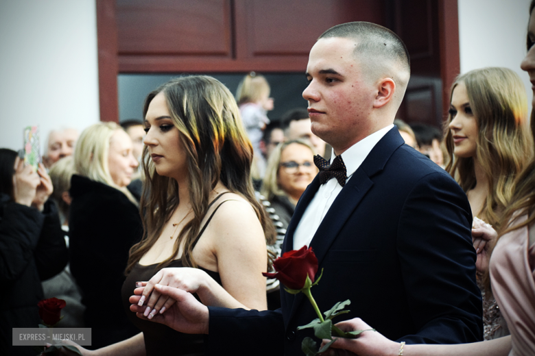 Studniówka w Zespole Szkół Ponadpodstawowych w Ziębicach [foto]