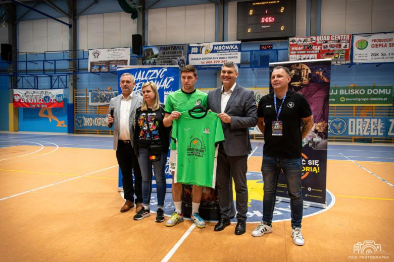 Lokalne drużyny pokazały wielkie serca - turniej charytatywny Orzeł Cup 2026! Gospodarze najlepsi