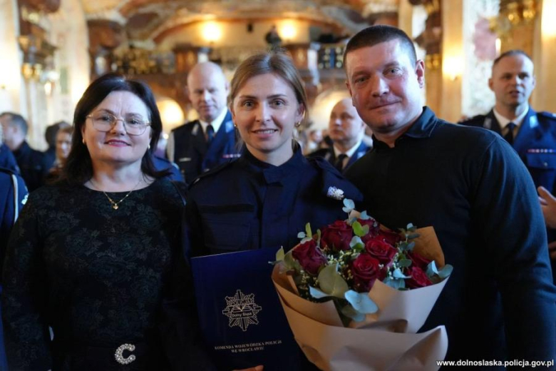 Uroczyste ślubowanie nowych policjantów we wrocławskim Oratorium Marianum