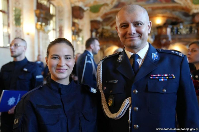 Uroczyste ślubowanie nowych policjantów we wrocławskim Oratorium Marianum