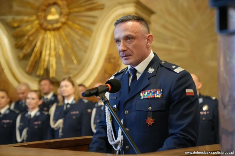 Uroczyste ślubowanie nowych policjantów we wrocławskim Oratorium Marianum