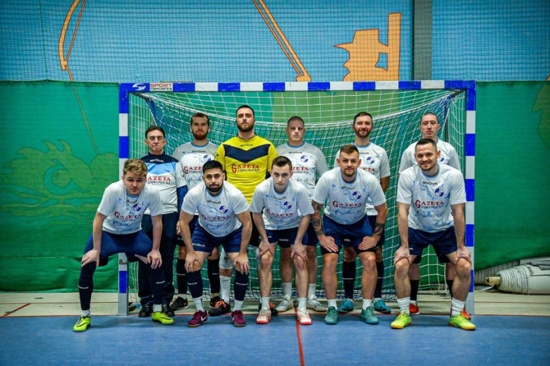 Ząbkowicka Liga Futsalu wkroczyła w decydującą fazę. Znamy cztery ekipy, które zawalczą o mistrza