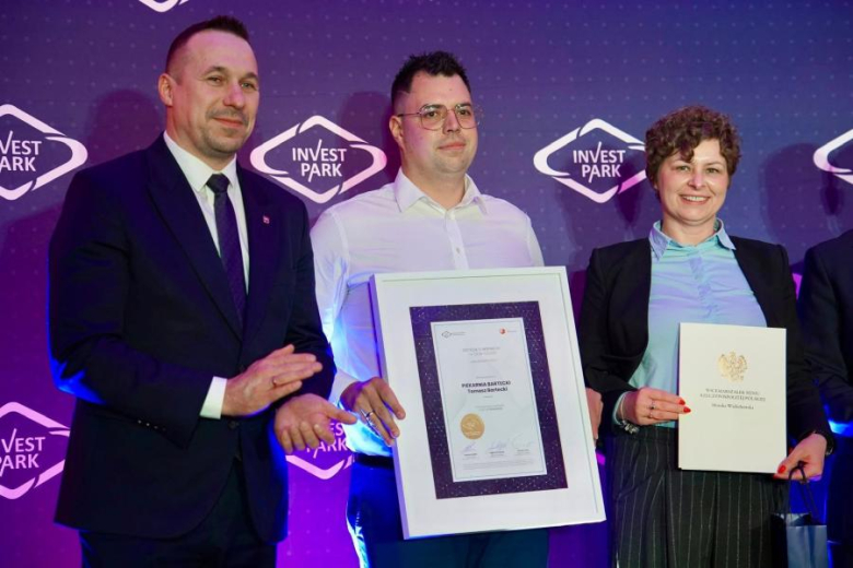 Wsparcie WSSE dla firm z powiatu. Wyróżniono Piekarnię Bartecki i Radiotechnikę Marketing