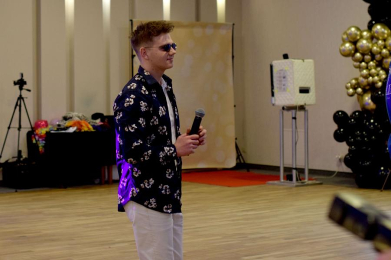 Maturzyści z „Wrocławskiej” bawili się na studniówce [foto]