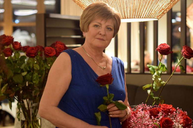 Maturzyści z „Wrocławskiej” bawili się na studniówce [foto]