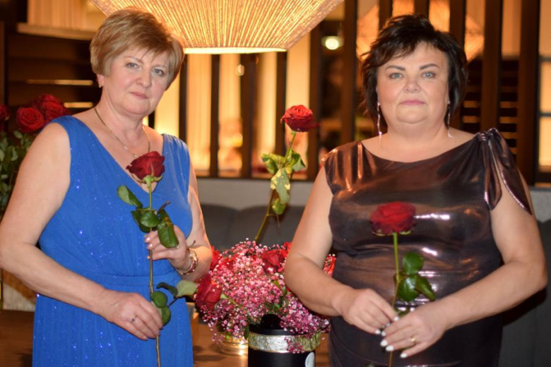 Maturzyści z „Wrocławskiej” bawili się na studniówce [foto]