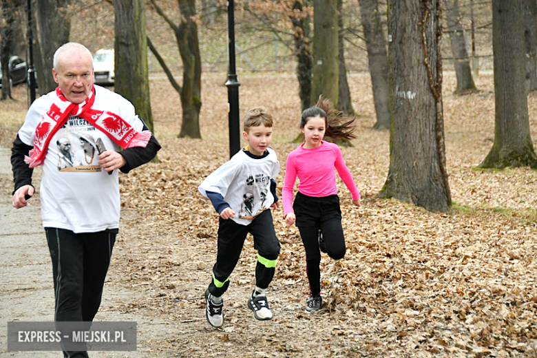 Bieg „Tropem Wilczym” w Kamieńcu Ząbkowickim. Uczczono pamięć Żołnierzy Wyklętych