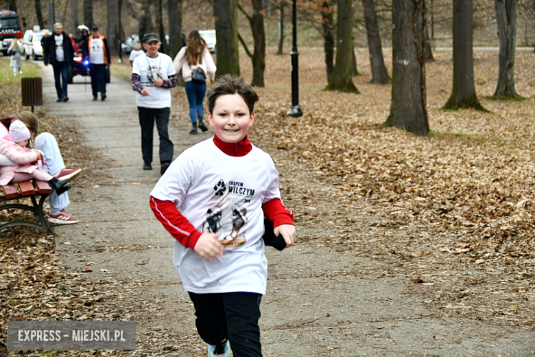Bieg „Tropem Wilczym” w Kamieńcu Ząbkowickim. Uczczono pamięć Żołnierzy Wyklętych