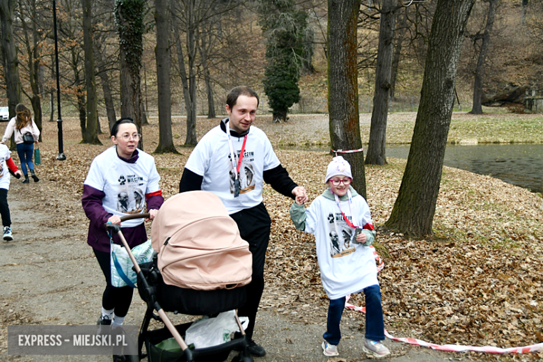 Bieg „Tropem Wilczym” w Kamieńcu Ząbkowickim. Uczczono pamięć Żołnierzy Wyklętych