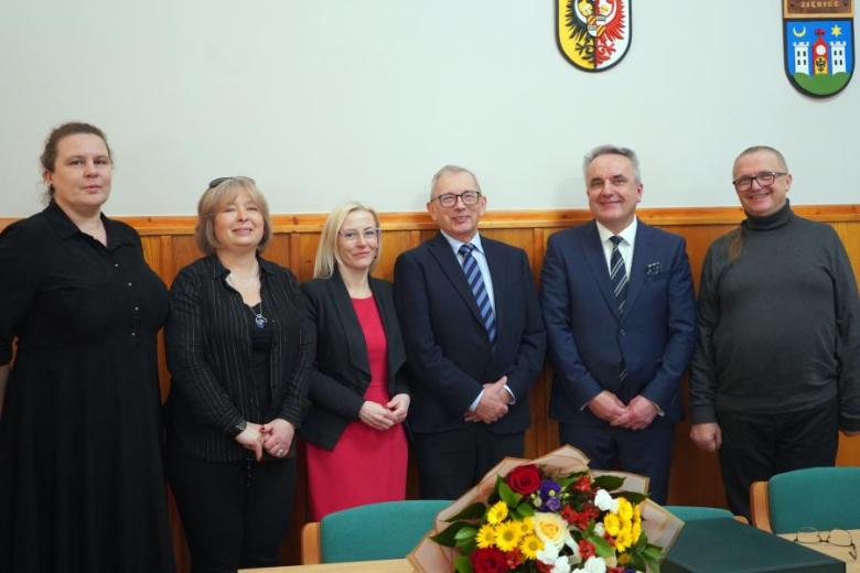 Powiatowy Lekarz Weterynarii odszedł na emeryturę. XX sesja Rady Powiatu Ząbkowickiego