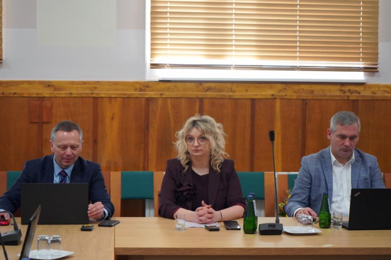 Powiatowy Lekarz Weterynarii odszedł na emeryturę. XX sesja Rady Powiatu Ząbkowickiego