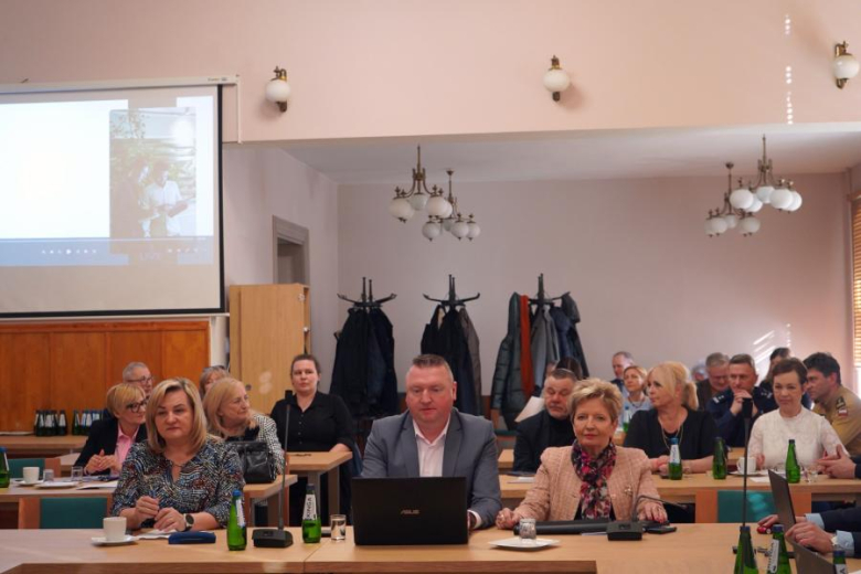 Powiatowy Lekarz Weterynarii odszedł na emeryturę. XX sesja Rady Powiatu Ząbkowickiego