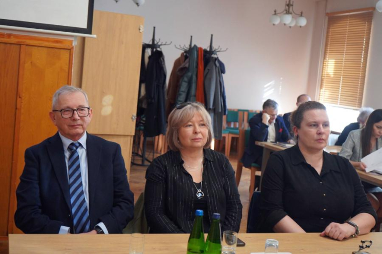 Powiatowy Lekarz Weterynarii odszedł na emeryturę. XX sesja Rady Powiatu Ząbkowickiego