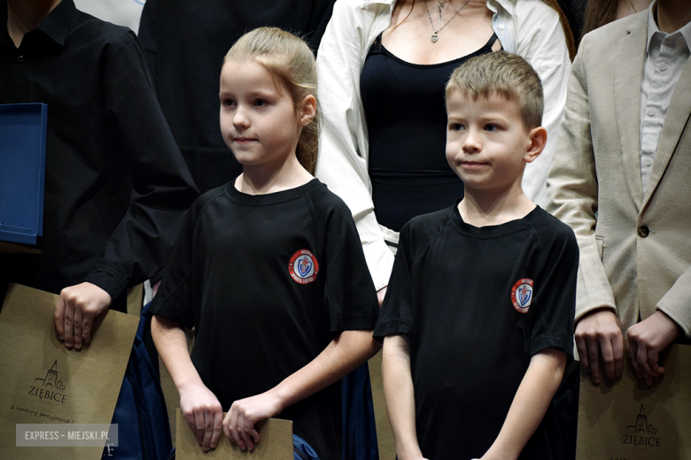 Gminna Gala Sportu w Ziębicach. Wręczono nagrody dla sportowców, drużyn, działaczy i trenerów