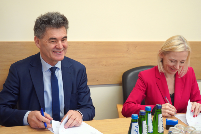 Podpisano kolejne umowy z organizacjami pozarządowymi
