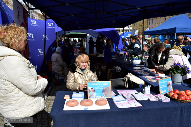 Miasteczko zdrowia. Wiosenne, bezpłatne badania i konsultacje przyciągnęły tłumy
