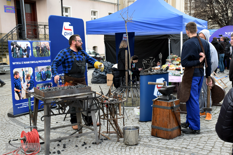 Miasteczko zdrowia. Wiosenne, bezpłatne badania i konsultacje przyciągnęły tłumy