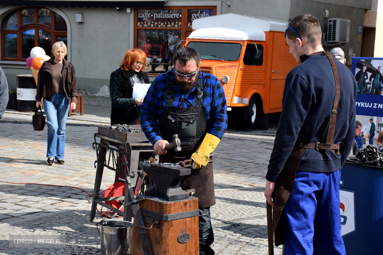 Miasteczko zdrowia. Wiosenne, bezpłatne badania i konsultacje przyciągnęły tłumy