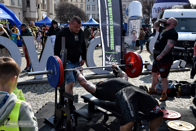 Miasteczko zdrowia. Wiosenne, bezpłatne badania i konsultacje przyciągnęły tłumy