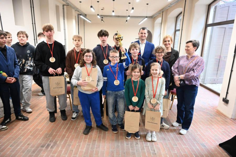 Młodzi szachiści rywalizowali w Kamieńcu Ząbkowickim