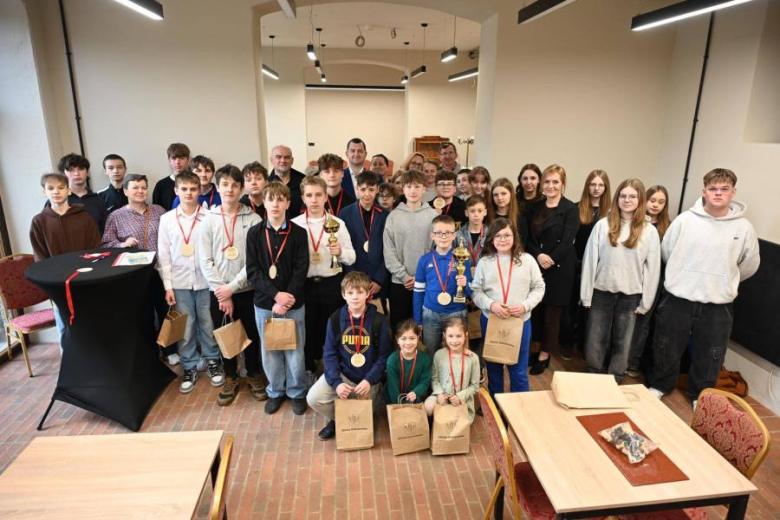 Młodzi szachiści rywalizowali w Kamieńcu Ząbkowickim