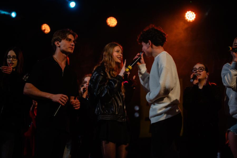 „Zanim zamilknę” – poruszający głos młodego pokolenia na scenie w Ząbkowicach Śląskich