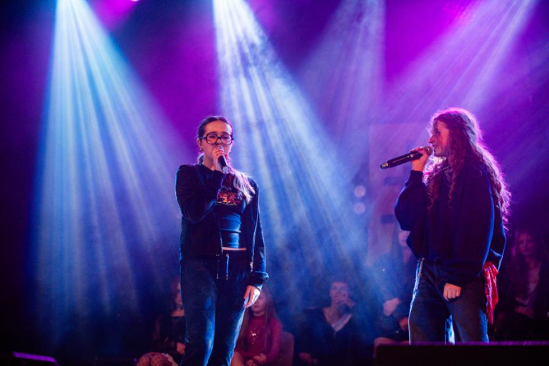 „Zanim zamilknę” – poruszający głos młodego pokolenia na scenie w Ząbkowicach Śląskich