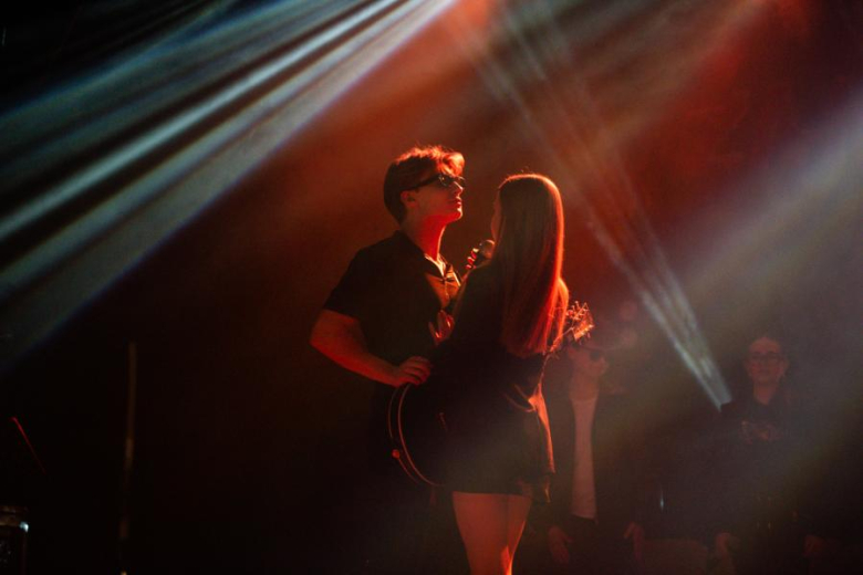 „Zanim zamilknę” – poruszający głos młodego pokolenia na scenie w Ząbkowicach Śląskich