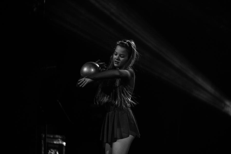 „Zanim zamilknę” – poruszający głos młodego pokolenia na scenie w Ząbkowicach Śląskich