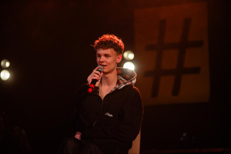 „Zanim zamilknę” – poruszający głos młodego pokolenia na scenie w Ząbkowicach Śląskich