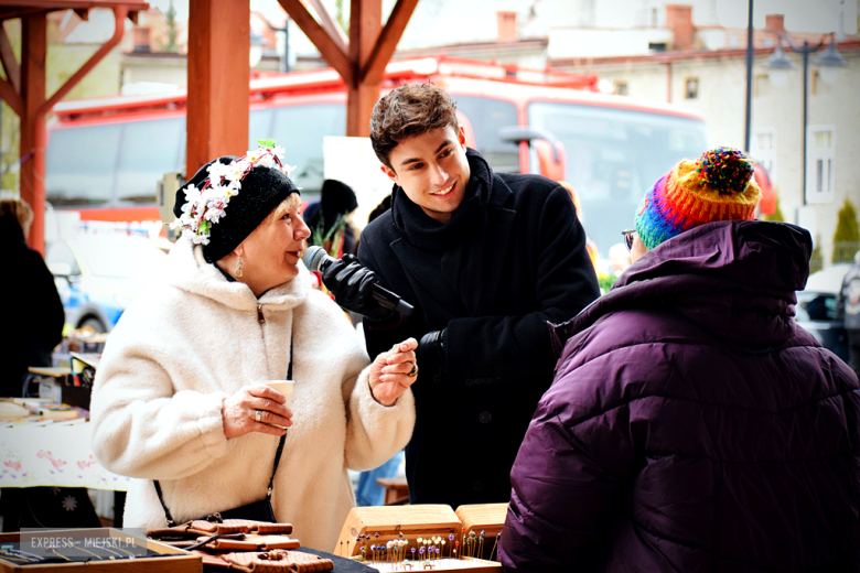 Świąteczna atmosfera na Jarmarku Wielkanocnym w Ziębicach