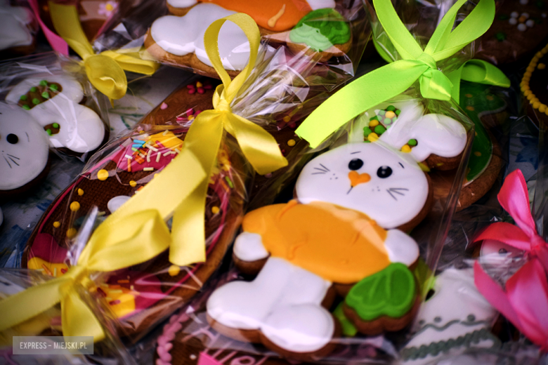 Świąteczna atmosfera na Jarmarku Wielkanocnym w Ziębicach