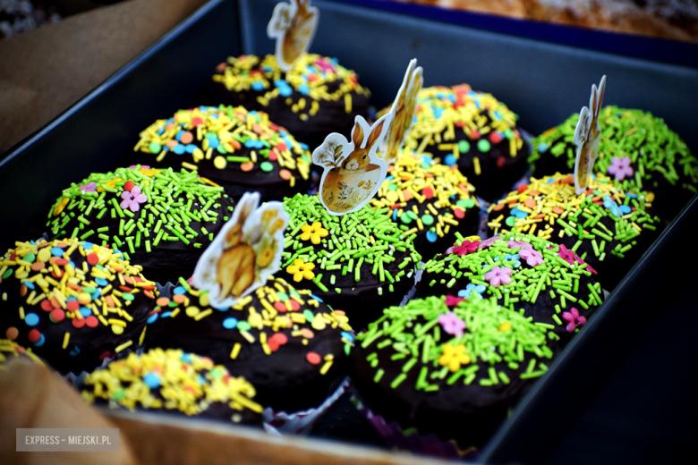 Świąteczna atmosfera na Jarmarku Wielkanocnym w Ziębicach