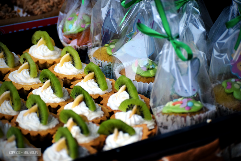 Świąteczna atmosfera na Jarmarku Wielkanocnym w Ziębicach