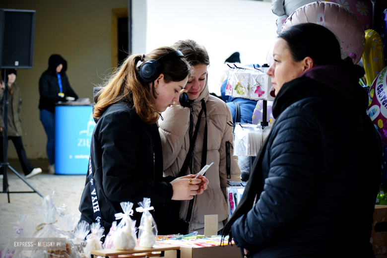 Świąteczna atmosfera na Jarmarku Wielkanocnym w Ziębicach