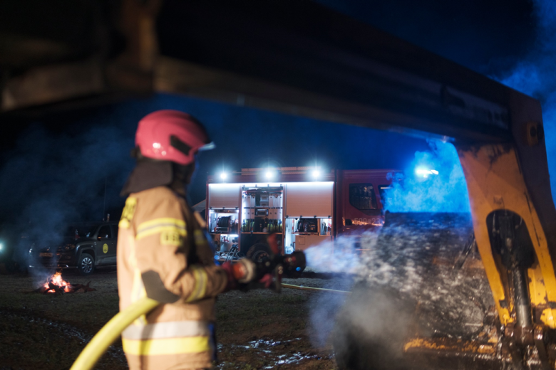 Spłonęło ponad tysiąc balotów słomy. Wyznaczono 10 tys. zł nagrody za wskazanie sprawcy