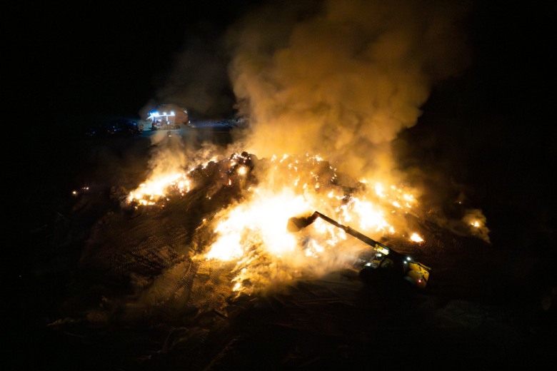 Spłonęło ponad tysiąc balotów słomy. Wyznaczono 10 tys. zł nagrody za wskazanie sprawcy